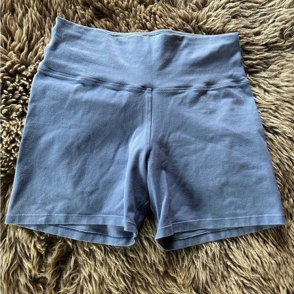 Alora Yogawear Shorts - Picture 5 of 6